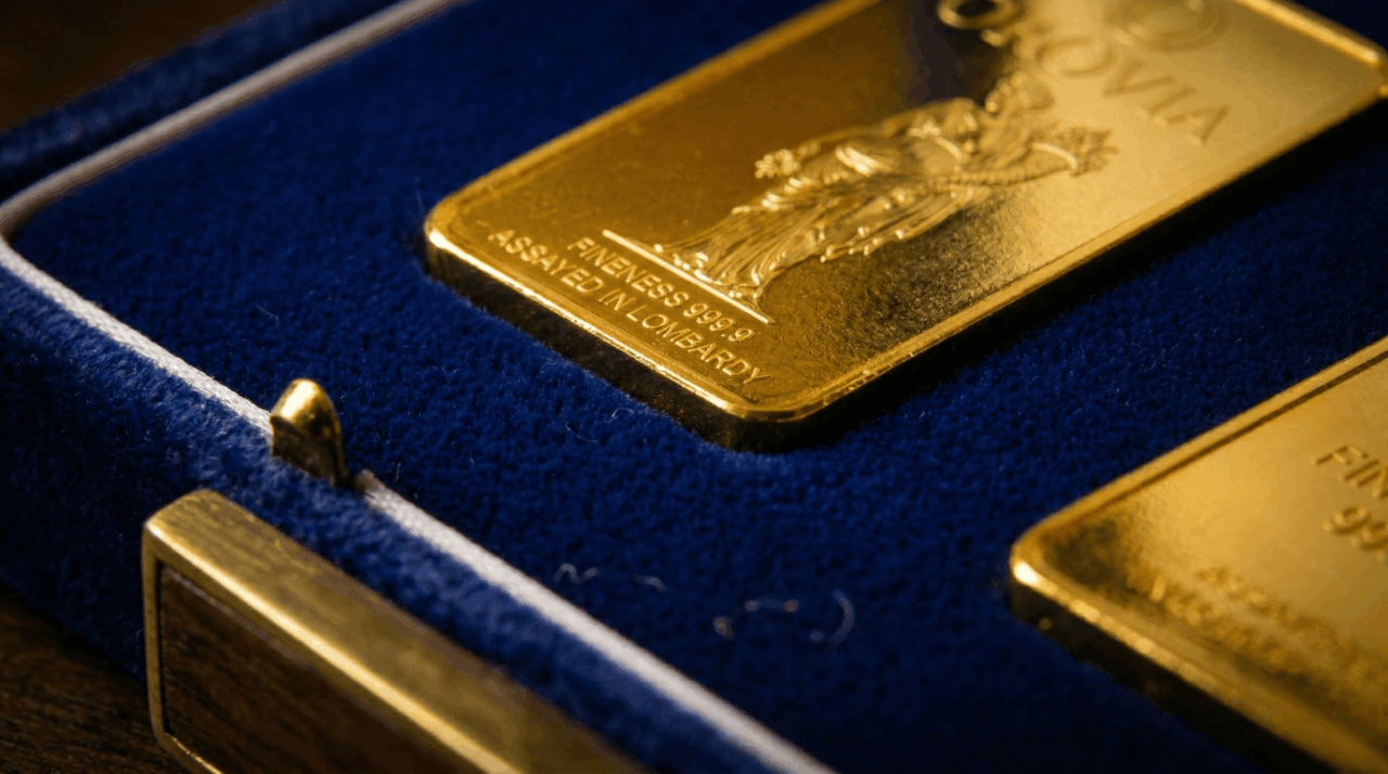 Complete <br> TRANSPARENCY